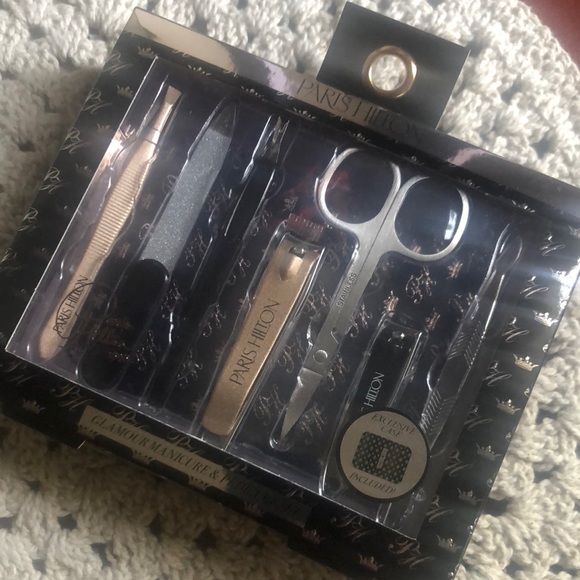 Paris Hilton Other - Paris Hilton Manicure & Pedicure Set with Carrying Case